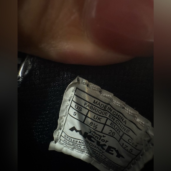 Disney Black and White Mickey Label - Picture 4 of 6